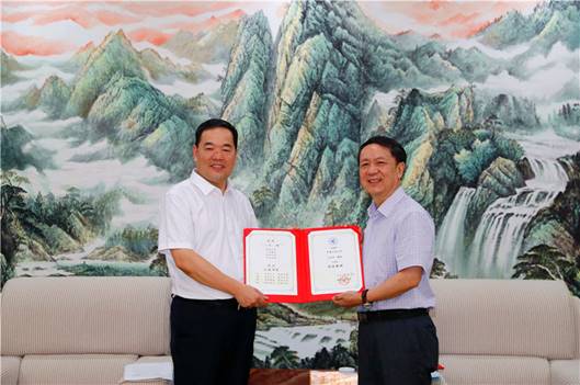 说明: //news.ylcgf.com/__local/5/1F/FD/3F74C991D781AA48C9382A77949_1D8644B2_2944B.jpg